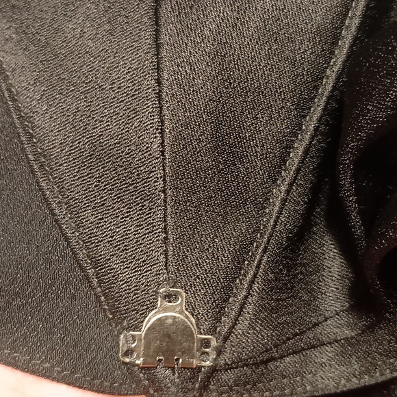 Daymor Petite Dolman Long Sleeve Beaded Embroidered Black Evening Dress Size 10P - Picture 11 of 11